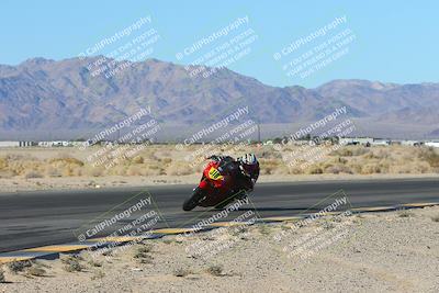 media/Jan-10-2025-CVMA Friday Practice (Fri) [[489e0da257]]/Group 4 and Trackday/Session 2 (Turn 4 Inside)/